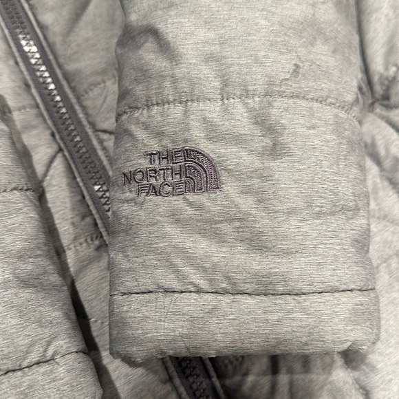 The North Face Women’s medium coat - Picture 3 of 13